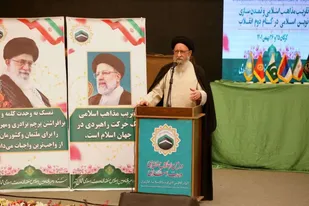 هدف دشمنان تفرقه&zwnj;افکنی و فتنه&zwnj;انگیزی میان شیعه و سنی است/تنها راه مقابله با توطئه&zwnj;های دشمنان حفظ وحدت شیعه و سنی است