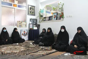 تقدیر خادمان حرم حضرت معصومه(س) از خانواده شهید زاهدلویی