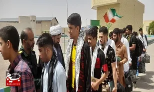 اعزام کاروان زیارتی 45 نفره هیرمندی ها به مرقد مطهر امام خمینی(ره)
