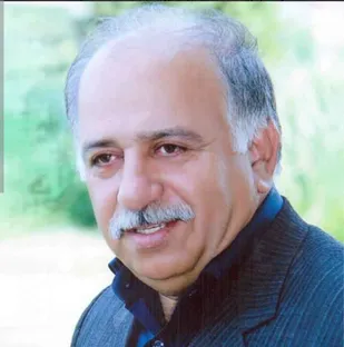 وصف امام خمینی (ره)، از وسعت دامنه لغات خارج است.