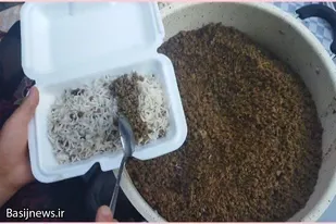 پخت و توزیع ۷۰۰ پرس غذا به همت گروه جهادی حوزه حضرت فاطمه (س) فامنین