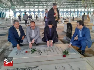 ادای احترام دادستان مرکز خوزستان به مقام شامخ شهدا&nbsp;