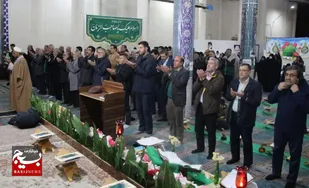 کرسی تلاوت قرآن مجید در امامزادگان شهرکرد