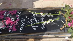 غبارروبی مزار شهدا ایرانشهر