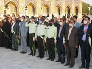 غباروبی گلزار شهدا نایین بمناسبت هفته دفاع مقدس