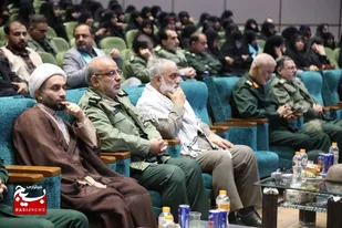 تصاویر | همایش جهاد تبیین بسیجیان اقشار خوزستان و بزرگداشت شهادت سردار سلیمانی با حضور سردار نقدی، معاون هماهنگ کننده سپاه