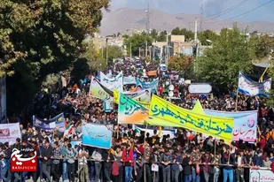 راهپیمایی ۱۳ آبان در نهاوند و برگ زرین دیگری بر افتخارات این دیار شهیدپرور