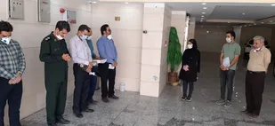 تقدیر از زحمات دلسوزانه ایثارگران جبهه سلامت با اهداء تقدیر نامه و دسته گل
