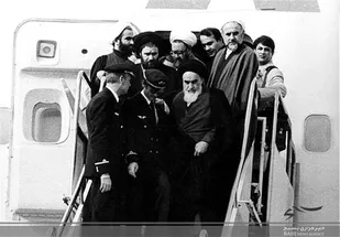 شاعر انقلاب، در &laquo;مَطلعِ فجر&raquo;