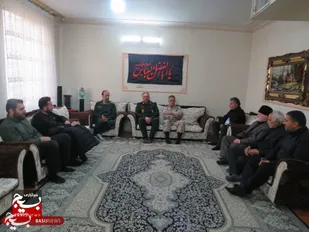 سردار سامانلو با خانواده شهید محمد مهدی وکیلی دیدار کرد