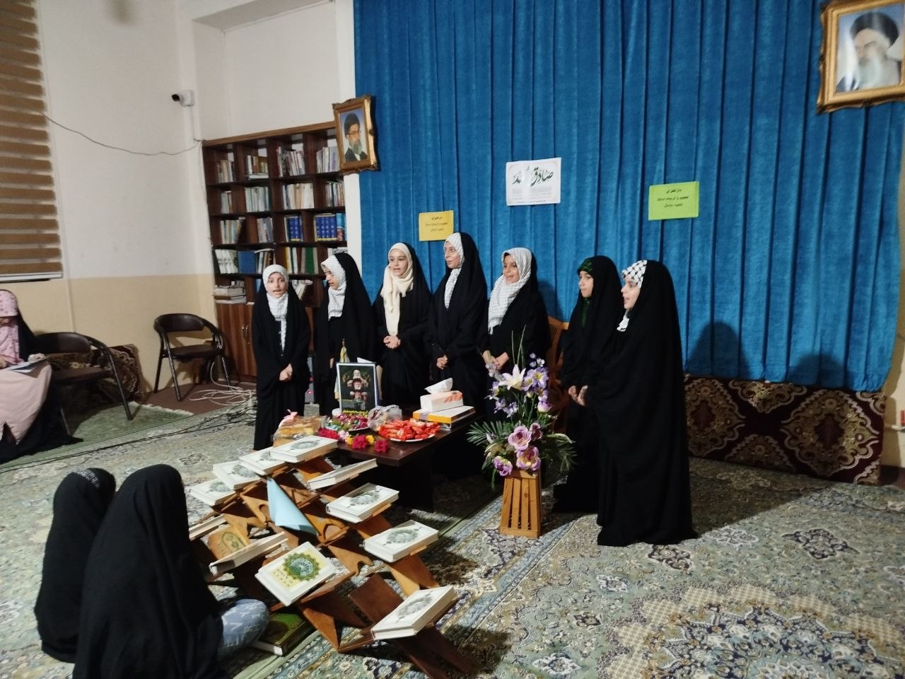 پایگاه بسیج خدیجه (س) شاندرمن با« قرآن ، جهاد و خدمت به مردم» الگوی جامعه شده است 