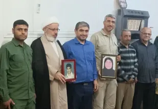دیدار و تجلیل از خانواده معظم شهدای هندیجان درهفته دفاع مقدس