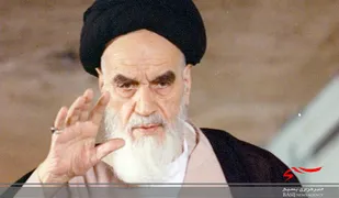 &laquo;امام خمینی (ره)&raquo; و دمیدن روح خدایی در کالبد زمان