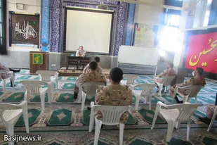 برگزاری کلاس اخلاق کارکنان و سربازان سپاه ناحیه رزن