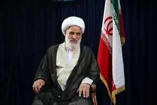 توطئه&zwnj;های دشمن با پشتیبانی از تولید خنثی می&zwnj;شود / باید یک نهضت اشتغال در همه مساجد و محلات ایجاد کرد