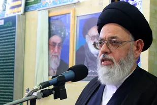 مسئولان با تذکرها در مورد گرانی شعاری برخورد نکنند/بی معنایی قبیله گرایی و جناح بازی در انتخابات