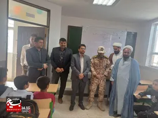 اهدای ۲۳۰ بسته لوازم التحریر به دانش آموزان روستایی در تایباد