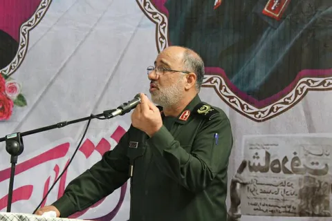 جشن انقلاب در روستای تبرته فراهان برگزار شد+تصاویر