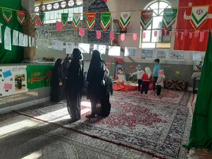 برگزاری نمایشگاه نقاشی و کاردستی به مناسبت دهه&zwnj;ی فجر