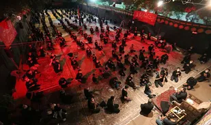 مراسم عزاداری هیئت رزمندگان اسلام اراک در شب عاشورا