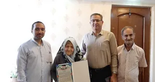 خانواده شهدا با تربیت فرزندان انقلابی امام خود را تنها نگذاشتند/خانواده شهدا الگوی بزرگ ملت ایران