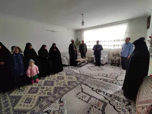دیدار فرمانده و مسئول نمایندگی ولی فقیه ناحیه بیرجند با خانواده شهید بصیری پور