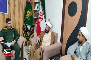 دیدار سرگروه مبلغین دفتر آیت&zwnj;الله وحید خراسانی با فرمانده ناحیه مقاومت هامون در دهه فجر