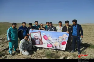کوهپیمایی کارکنان سپاه فامنین به&rlm;&zwnj;مناسبت هفته عقیدتی