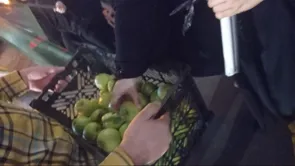 ایستادگی و احسان در آبرسان