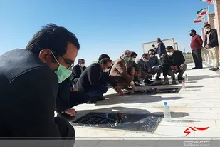 &zwj; &zwj; &zwj;غبار روبی مزار شهدای روستای ملک حیدری زهک