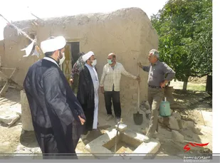 بازدید مسوول دفتر نمایندگی ولی فقیه ناحیه بسیج دانشجویی از مناطق زلزله زده شهرستان گرمه