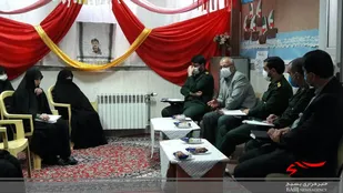 تربیت افراد مومن و انقلابی باید محور تمامی امور باشد