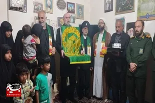 دیدار کاروان زیر سایه خورشید با خانواده پاسدار شهید قادری مجد