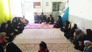 دیدار بسیجیان پایگاه شهیده ناهید فاتحی مهدی آباد مهریز با ماموران امنیت
