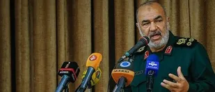 قوی شدن مسیر قطعی ما است/باید دشمن را مدام تعقیب کنیم و اجازه سازماندهی مجدد به او ندهیم