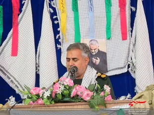 حضور پاسداران و بسیجیان خوروبیابانک در نمازجمعه 5آذر شهر خور