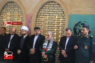 ادای دِین سربازان انقلاب به شهیدان؛ آیین غبارروبی مزار شهدای دشت آزادگان با حضور فرماندهان و مردم