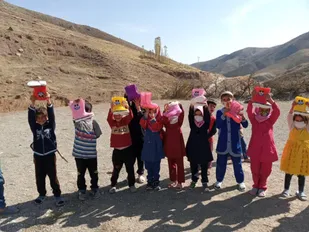 300جفت کفش به کودکان بی بضاعت خوی اهدا شد