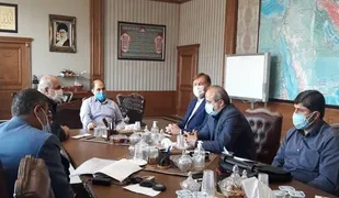 نشست مسؤولان گیلان با فرمانده قرارگاه سازندگی خاتم&zwnj;الانبیا(ص) سپاه