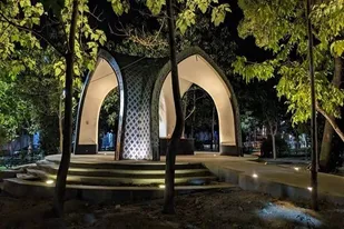 رونمایی از یادمان شهدای گمنام در چهارراه پاسداران