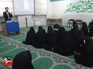 دختران دبیرستان امامت قم با سواد رسانه آشنا شدند