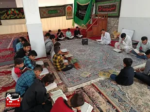 برگزاری محفل انس با قرآن کریم در روستای هامون کنار