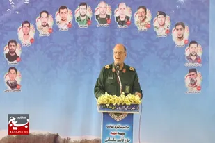 شهید سلیمانی مرد میدان، فرمانده شجاع با درایت و تدبیر بود/ محبوبیت شهید قاسم سلیمانی در مردم برای خدایی بودنش است
