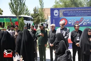 بدرقه دانشگاهیان همدان برای حضور در مراسم تشییع رهبر شهید