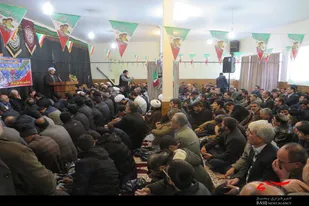 دیدار بسیجیان و اقشار مردم با امام جمعه ملایر