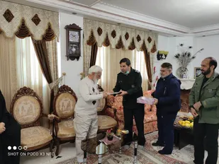 تجلیل مسئولین بسیج دانش آموزی شاهرود از خانواده شهدا و ایثارگران بسیجی+ تصاویر