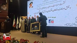 فعالان اقتصادی، حامیان همیشگی انقلابند