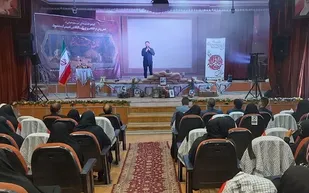 همایش بزرگ زنان عاشورایی در قرچک برگزار شد