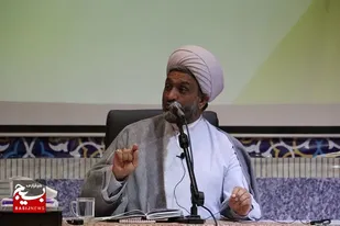 انقلاب اسلامی با قدرت و عزت به راه خود ادامه می دهد