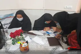 از برپایی میز خدمت تا کارگاه فضای مجازی در مومن آباد